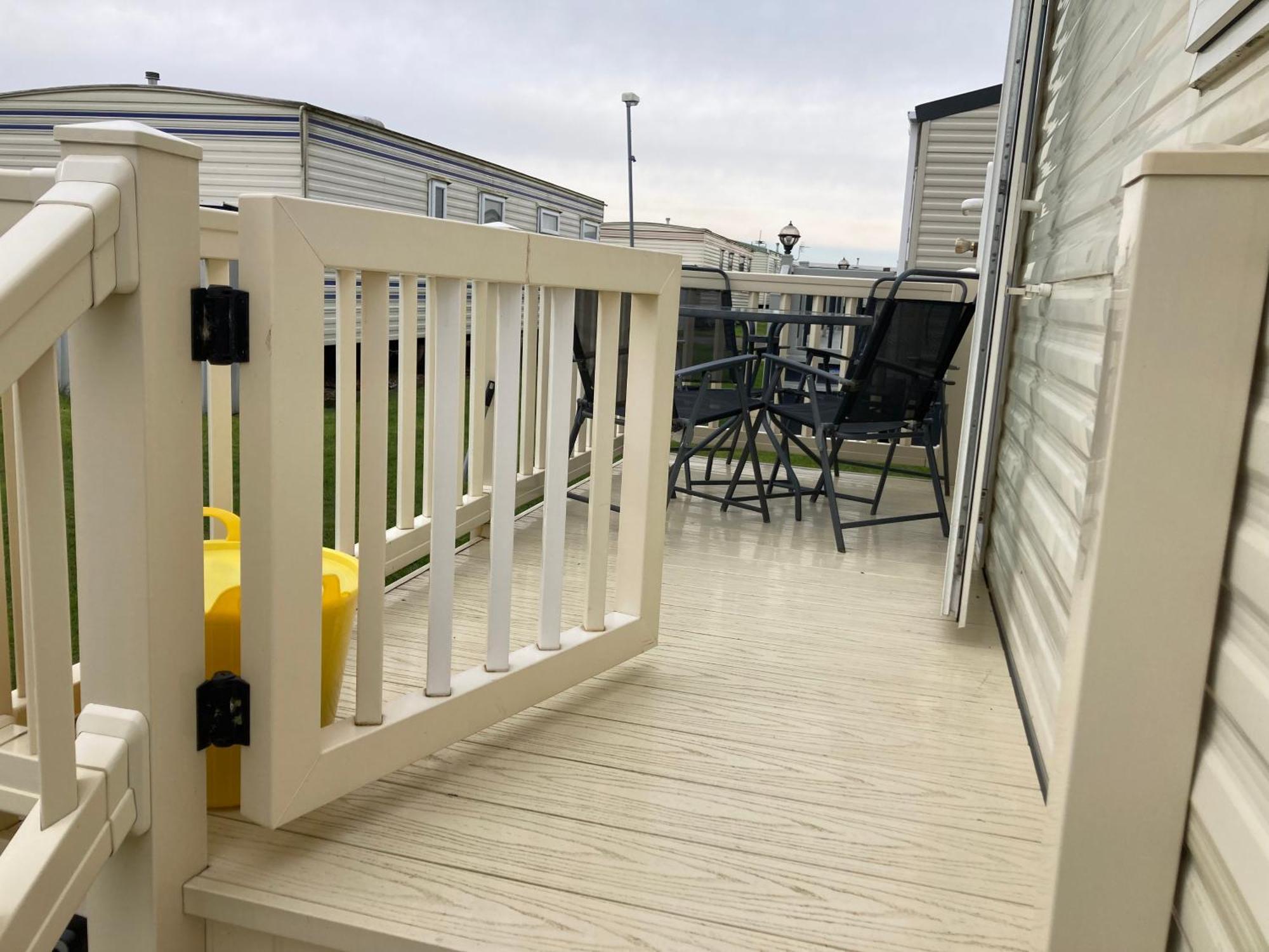 Pet Friendly Holiday Home On Golden Palm Skegness Exterior photo