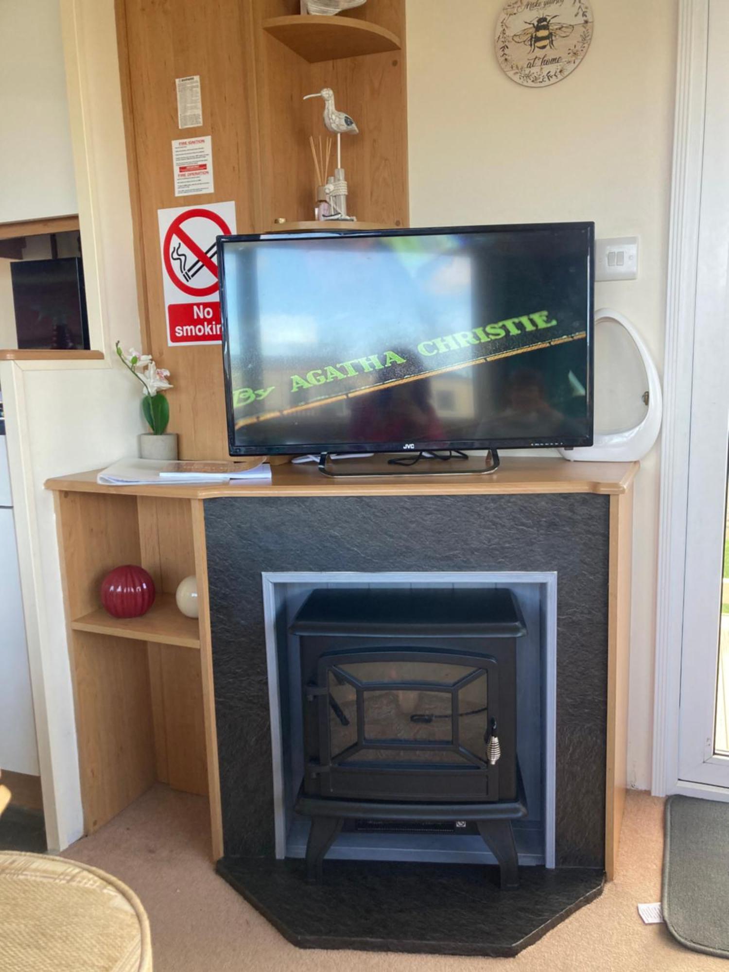 Pet Friendly Holiday Home On Golden Palm Skegness Exterior photo