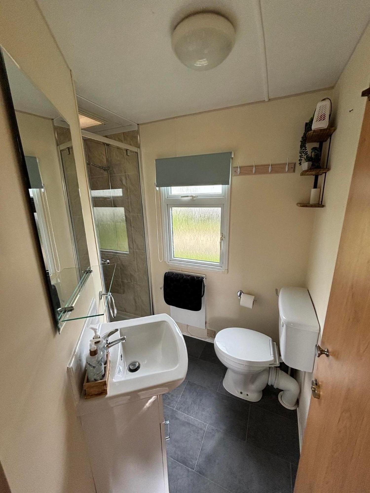 Pet Friendly Holiday Home On Golden Palm Skegness Exterior photo